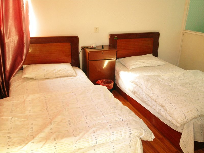 Taifu hotel, pinghuGuest Room