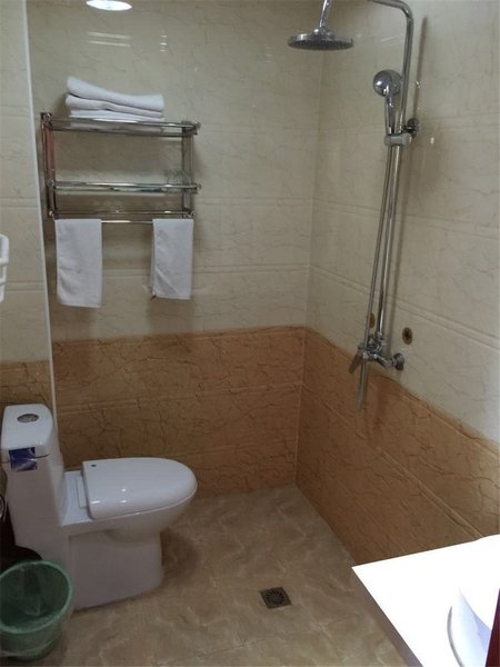 The pingjiang xian lianyun hillGuest Room