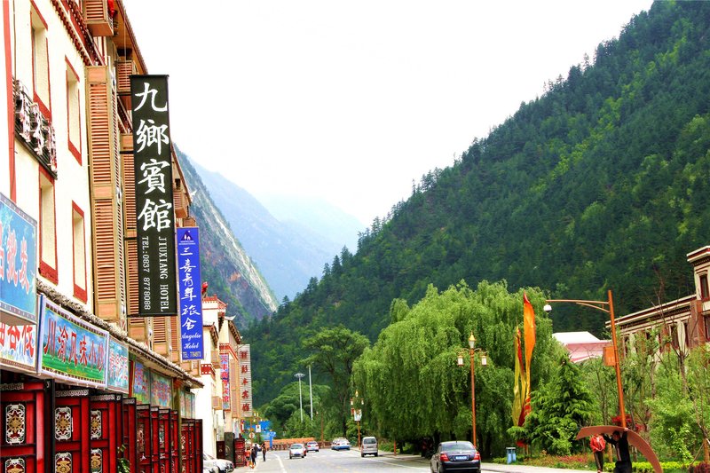 Jiuxiang Hotel Over view