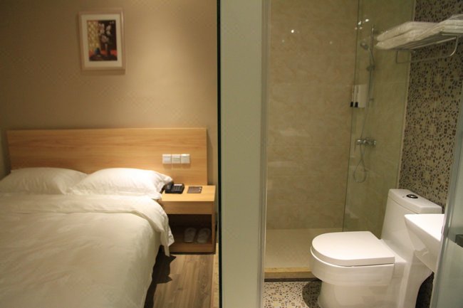 Seven Plus One HotelGuest Room