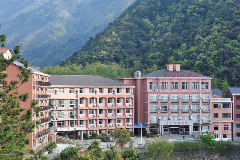 Yulong Resort Over view