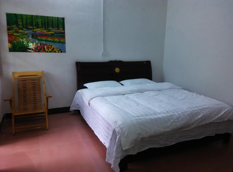 Family wong's innGuest Room