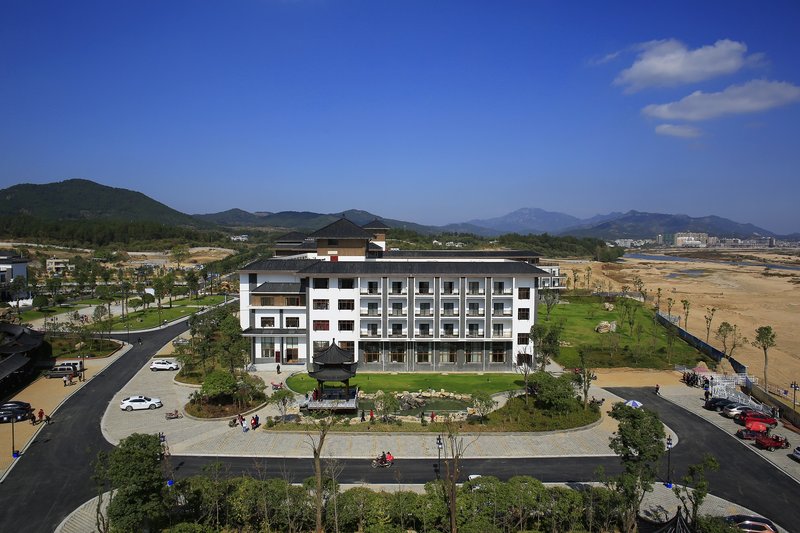 Sanlifan Hotspring Resort Hotel Over view