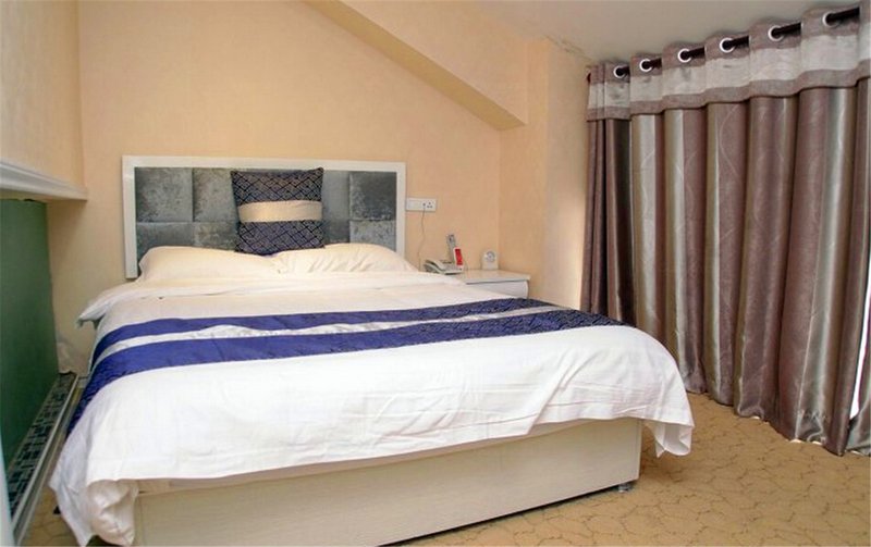 Aige Holiday Hotel Yichang Jiefang Road Guest Room