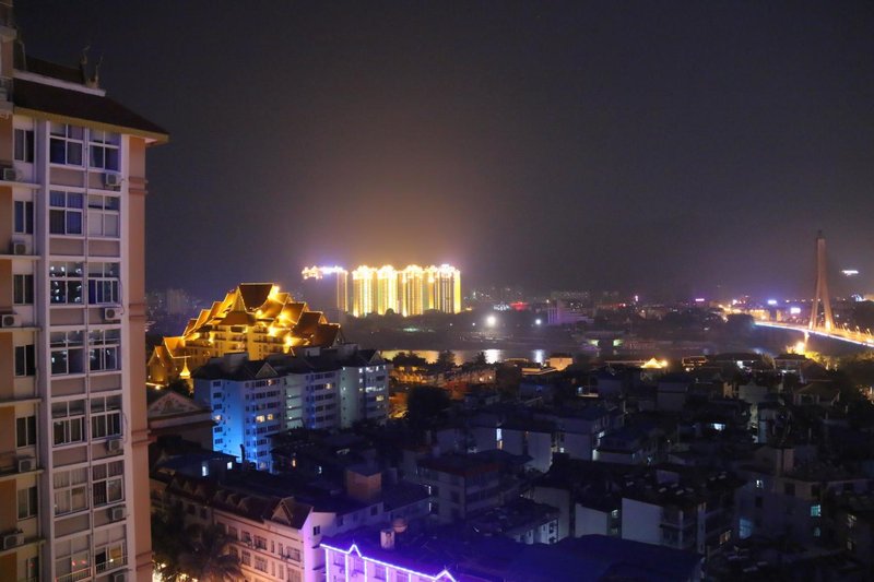 Xishuangbanna Sunshine Apartment Hotel Over view