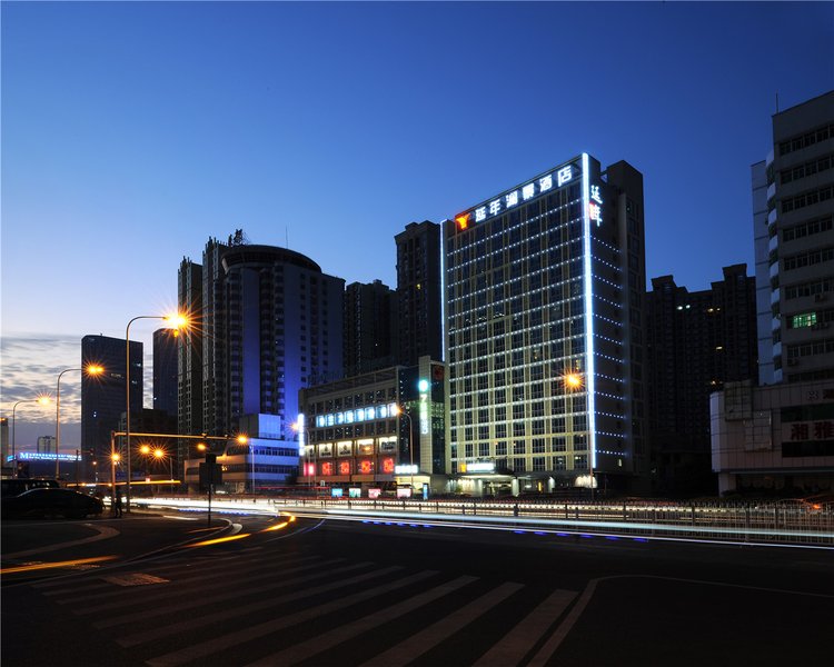 Yannian Huijing HotelOver view