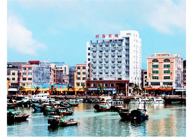Qihai Hotel Over view