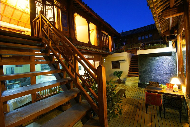 Lijiang Ivys Family Inn Over view