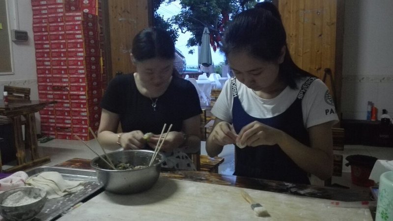 Beihai Weizhou Island Chenjing Yinxiang Youth HostelRestaurant