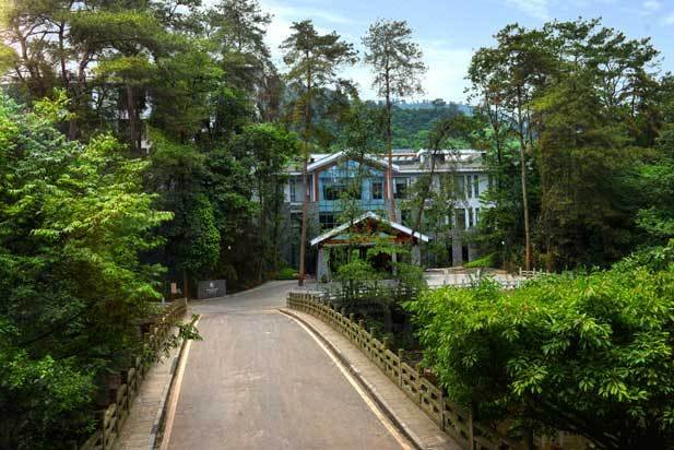 Hongzhushan Hotel Emeishan Over view