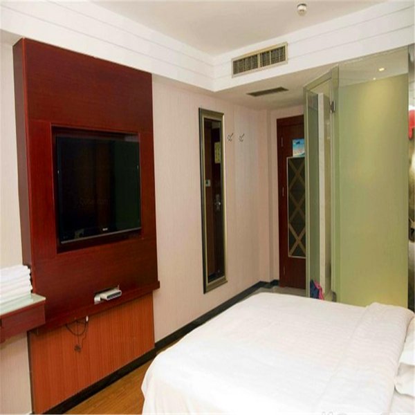 Phoenix Holiday Hotel Guest Room