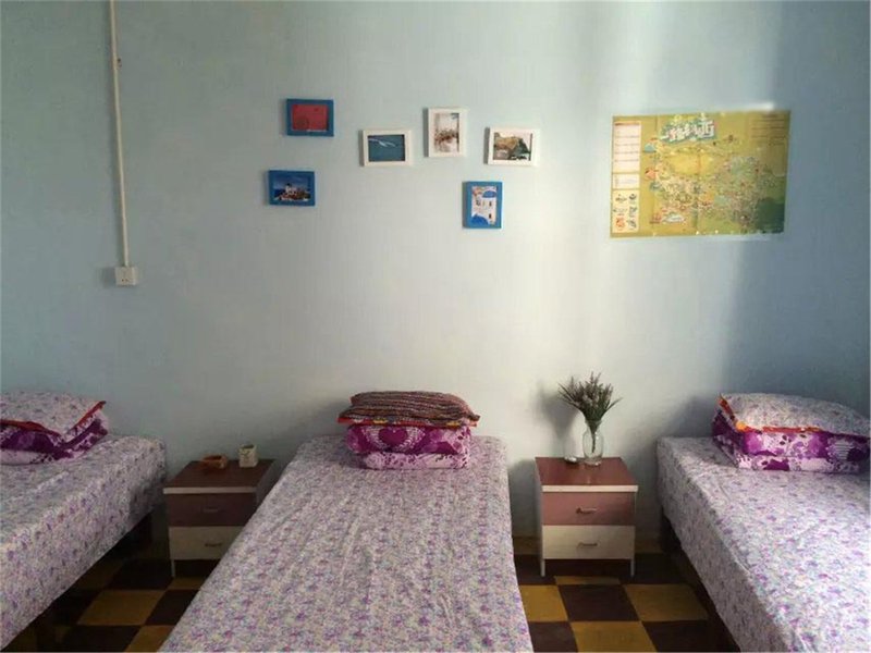 The Gesang's Sunny Inn Guest Room