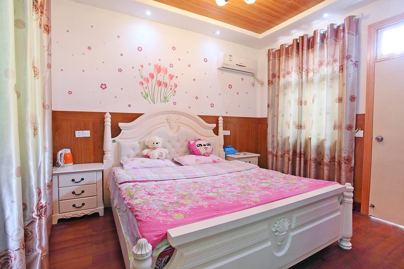 Mengli Shuixiang Guest Room
