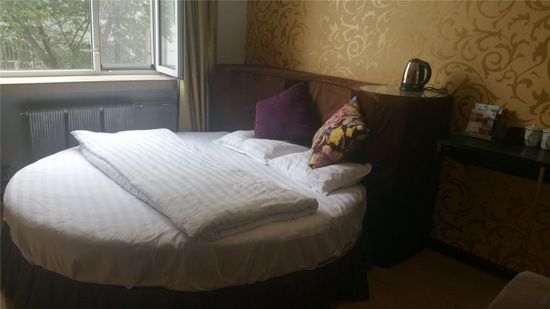 CAIHONGSHZHONGBINGUAN Guest Room