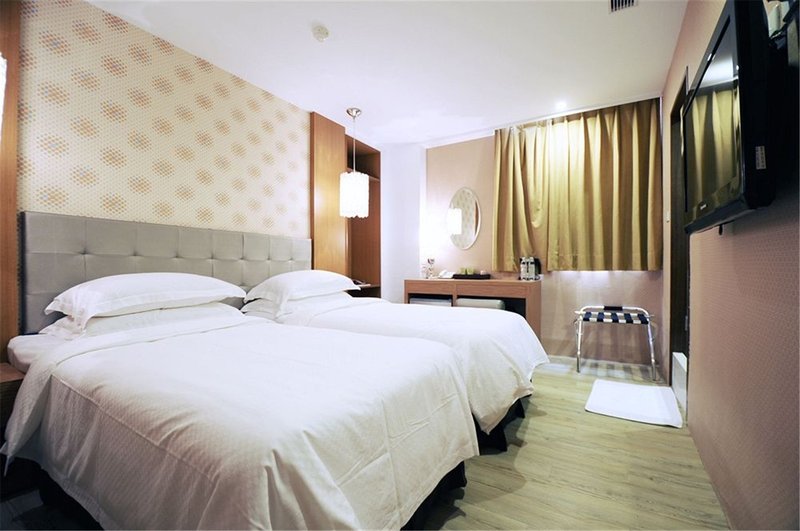 The Riverside Hotel Hengchun Guest Room