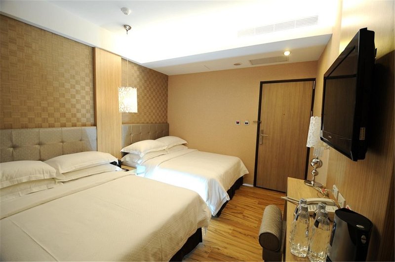 The Riverside Hotel Hengchun Guest Room