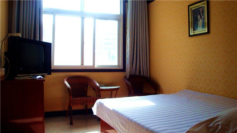 Yuzhong Jiaxin HotelGuest Room