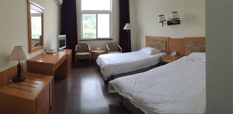 Taihu Yingdi Resort Guest Room