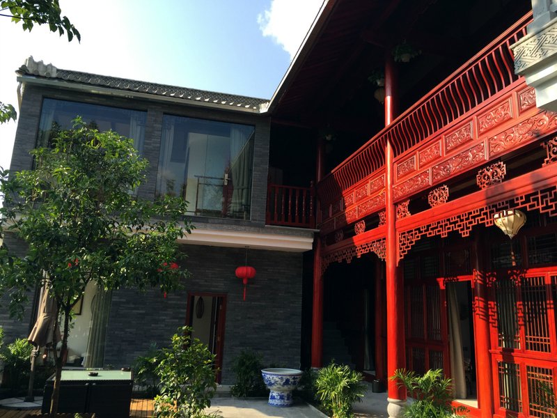 Siqi Inn Over view