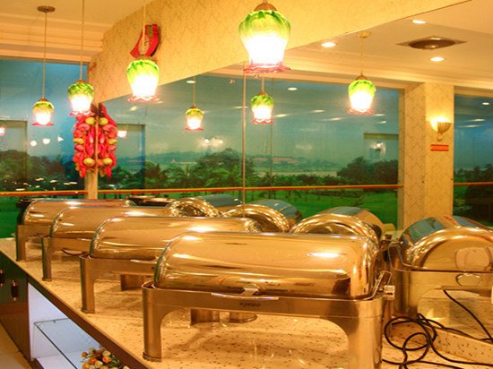 Yangtse River Hotel Restaurant