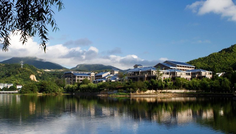 Donggu Lake Xiangshan New Century Hotel Over view