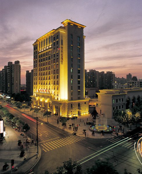 上海中环国际酒店外景图