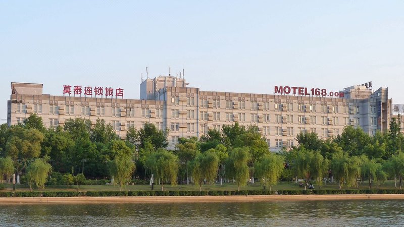 Motel 168 (Suzhou Railway Station South Square) Over view