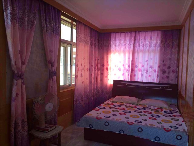 Coastal Holiday Home Guest Room