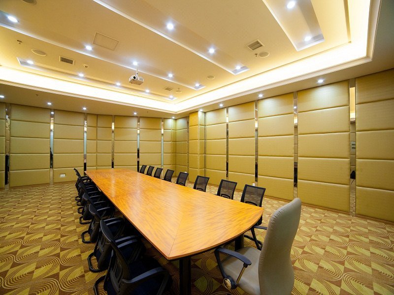 Starway Hotel (Qidong Jianghai Middle Road) meeting room