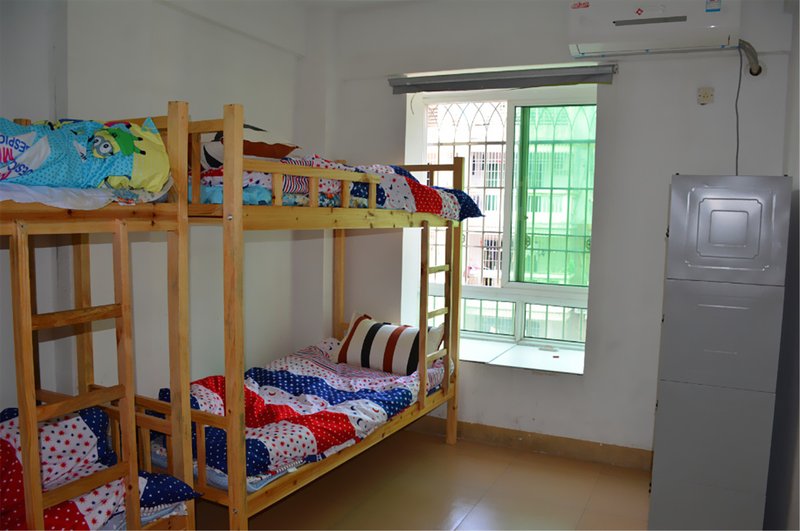 Backpacker Youth Hostel Guest Room