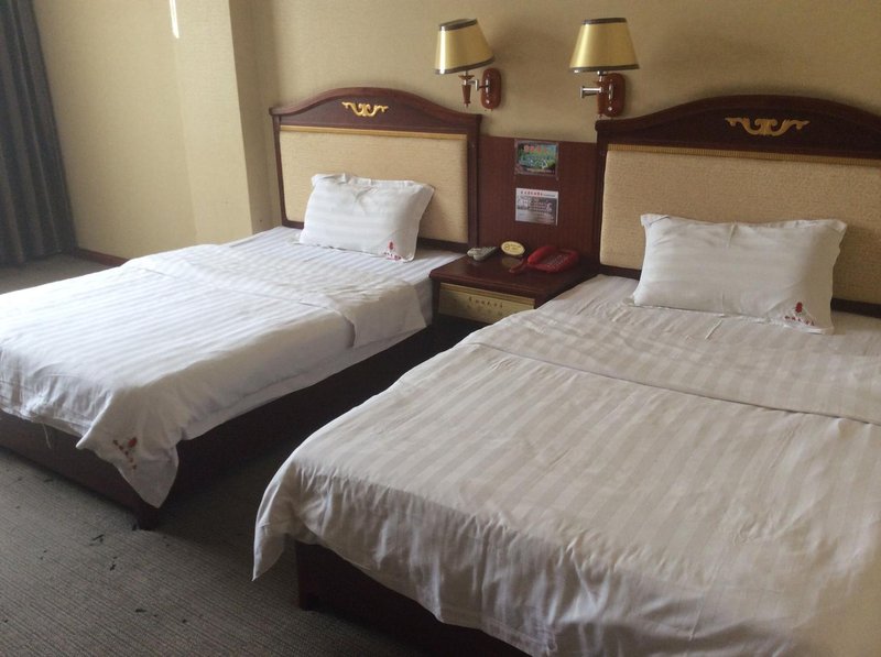 Ba Ma Honglin Hotel Guest Room