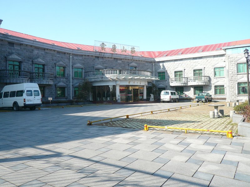 Yunlu Hotel Over view