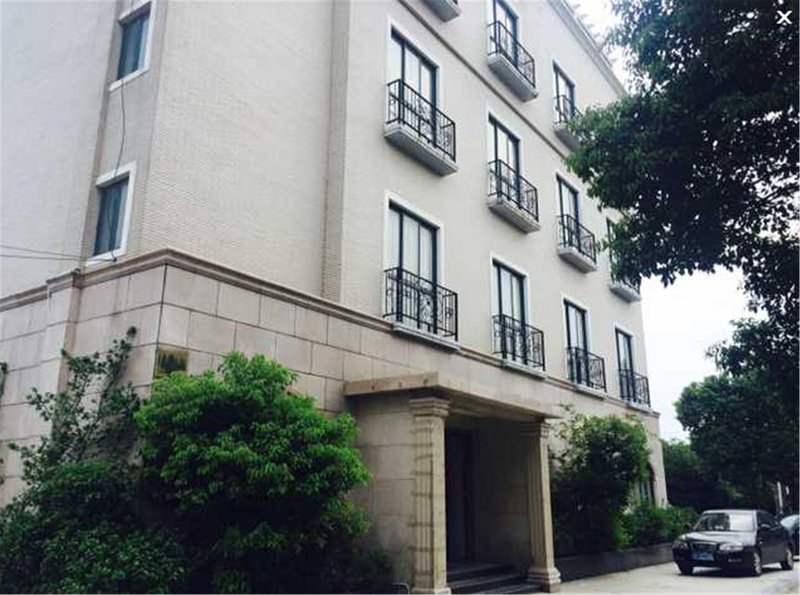 Self-driving Leisure VillaOver view