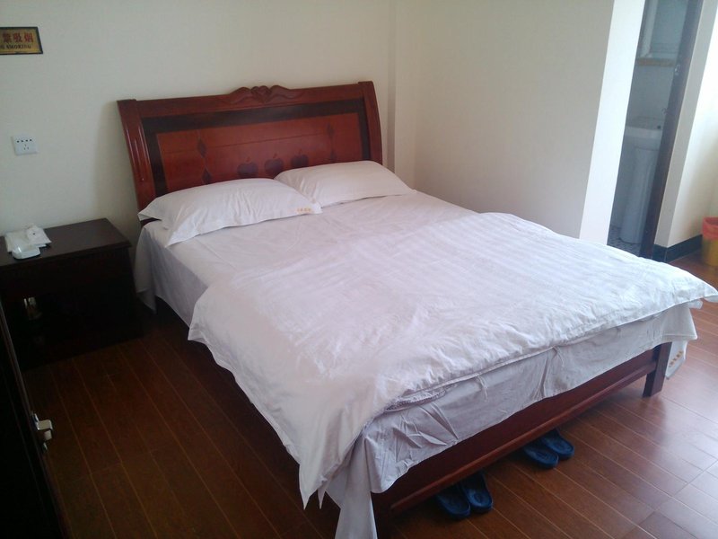 Chongzuo YouYuan Hotel Guest Room