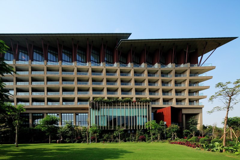 Castle Hotel Shenzhen Over view