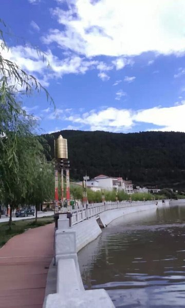 Lingzhi Hexiezhaxi HotelOver view