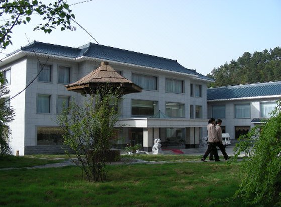 Xiaolongshan Botanical Hotel Tianshui Over view