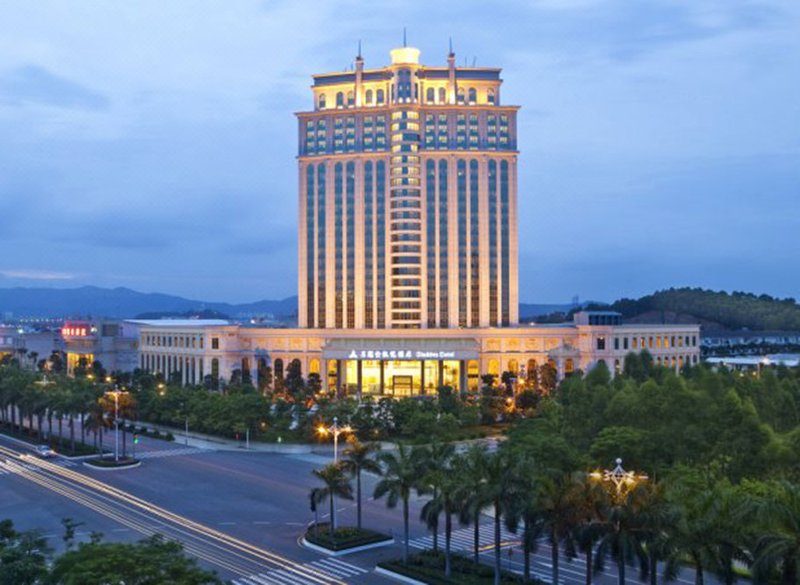 Gladden Hotel Over view