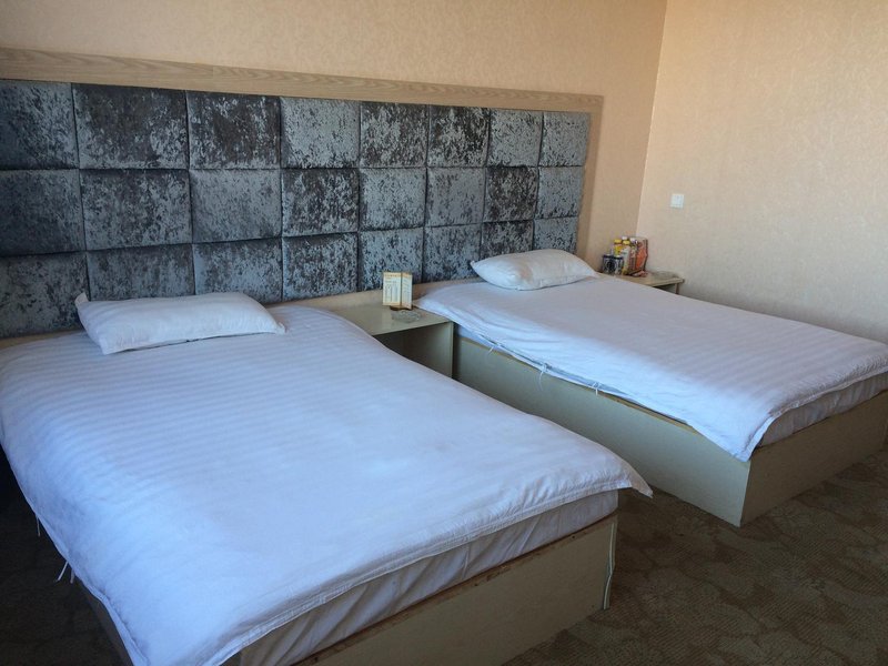 Huadu Business Inn Guest Room