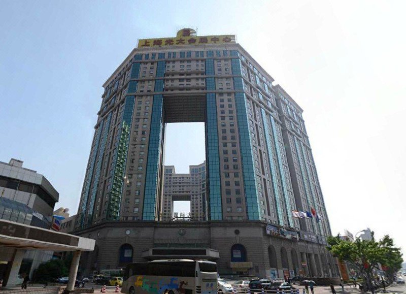 上海光大会展中心国际大酒店外景图