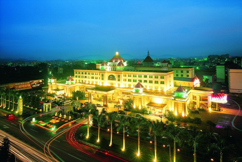 Metropolitan Yijing Hotel DongguanOver view