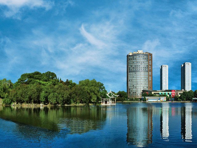 Guoman Hotel Shanghai Over view