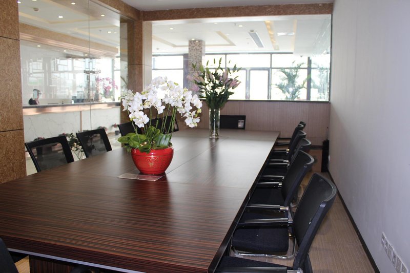 Yiting Siji Hotel (Shanghai Sanlin) meeting room