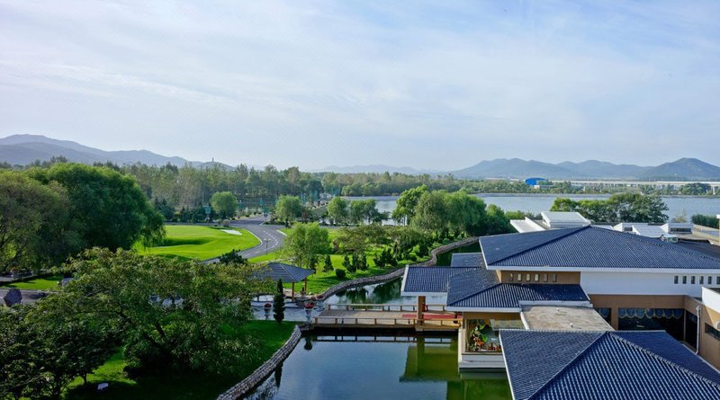 Ming Lake International Hot Spring Ski Resort Hotel Over view