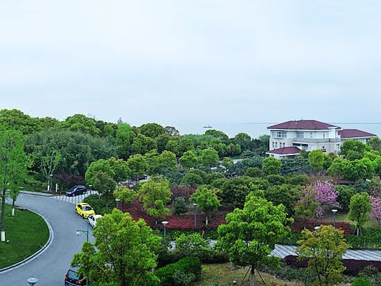 Dongshan Hotel Suzhou over view