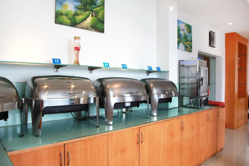 Hanting Wuhan Jianghan Road Pedestrian Street HotelRestaurant