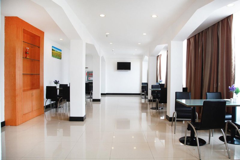 Hanting Wuhan Jianghan Road Pedestrian Street HotelRestaurant