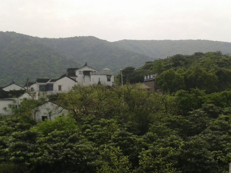 Shanshuijian Farmhouse Over view