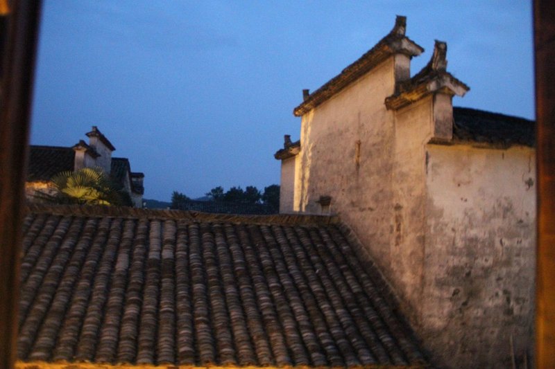 Eight rooms Over view