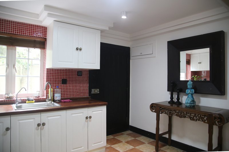 A Simple Modern House Hotel public area